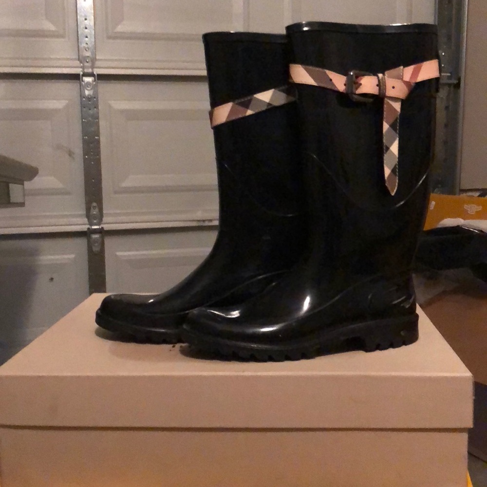 Authentic Burberry boots